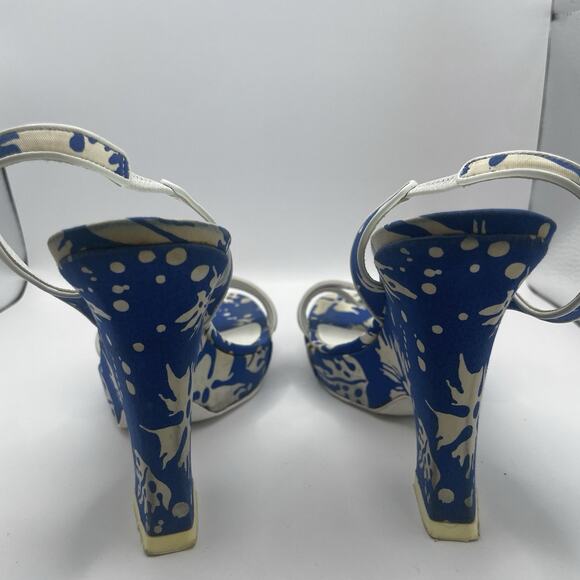 Christian Dior Size 6.5 Canvas Sandals Blue White Printed Wedge Heel Open Toe - Picture 7 of 10